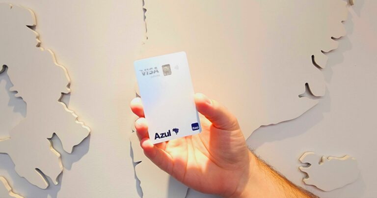 Como consegui 80% de desconto na anuidade do cartão Azul Visa Infinite