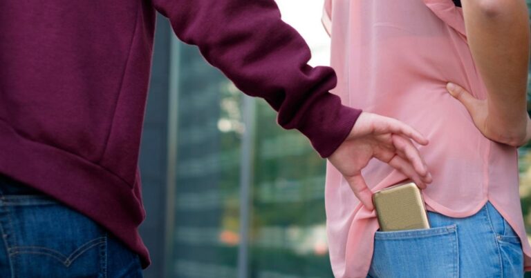 Como um benefício do cartão de crédito evitou meu prejuízo com o celular roubado