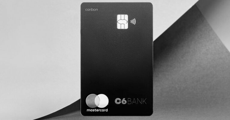 C6 Carbon vale a pena? Veja os benefícios e como conseguir o cartão com anuidade grátis