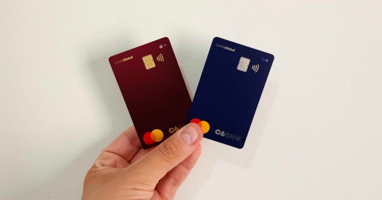 C6 oferece pontos Átomos na compra de dólar pela conta global do banco – com uma condição!