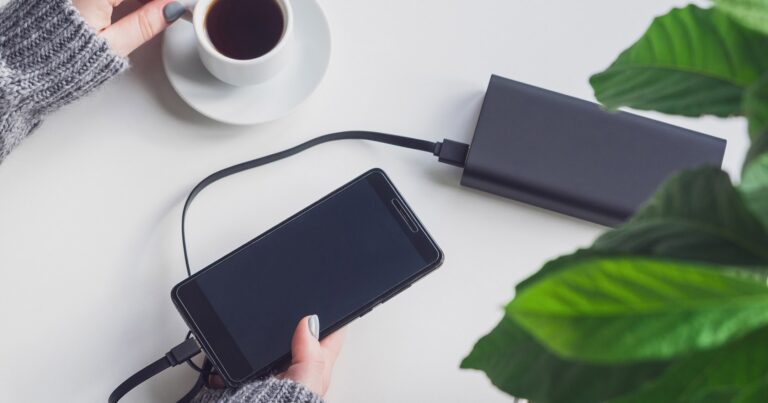 Power bank! Carregador portátil de 20.000 mAh com bom desconto na Amazon