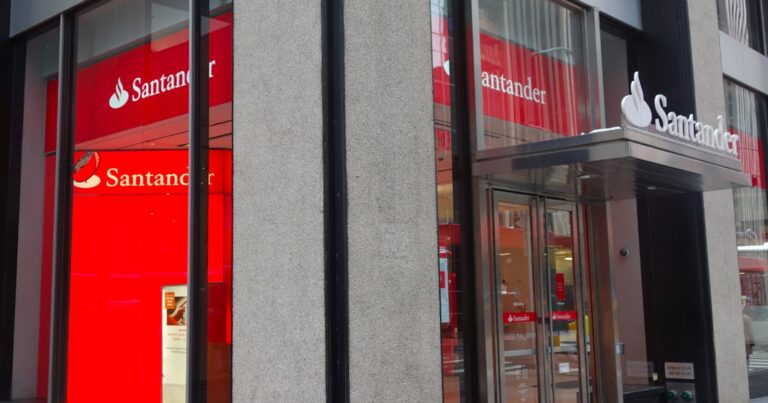 Novidade! Santander lança conta internacional grátis