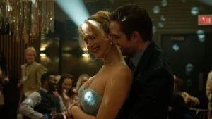 ‘Morra, Amor’, com Jennifer Lawrence e Robert Pattinson, estreia nos cinemas