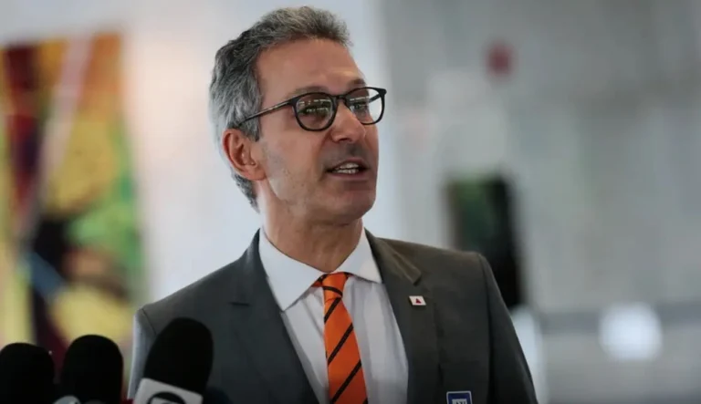 Governador de MG diz que quer privatizar Copasa até abril e levantar ao menos R$10 bi