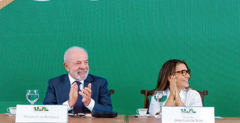 Lula vê risco de bloqueio a produtos brasileiros após queda de vetos do licenciamento