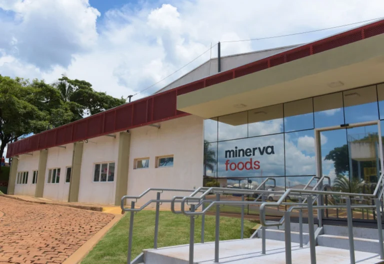 Minerva anuncia R$ 162,1 mi em dividendos intercalares; confira a data de pagamento