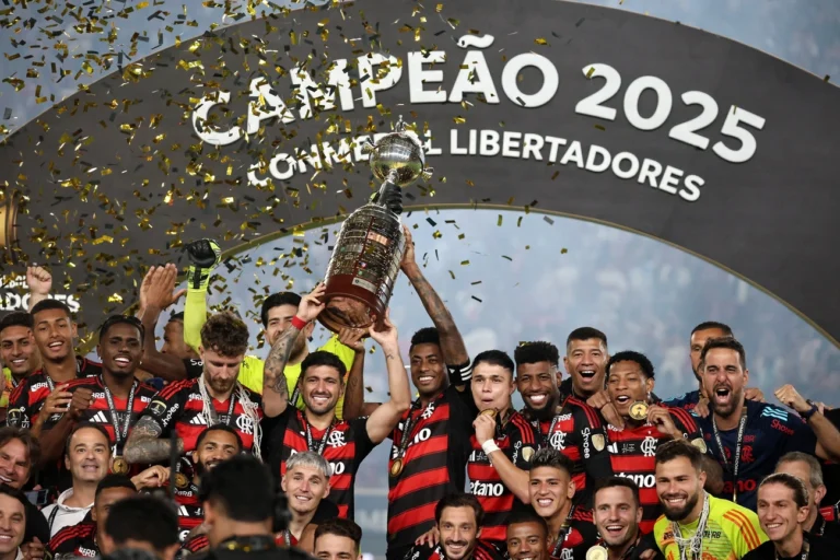 Qual é o clube brasileiro com mais títulos internacionais? Confira o ranking completo