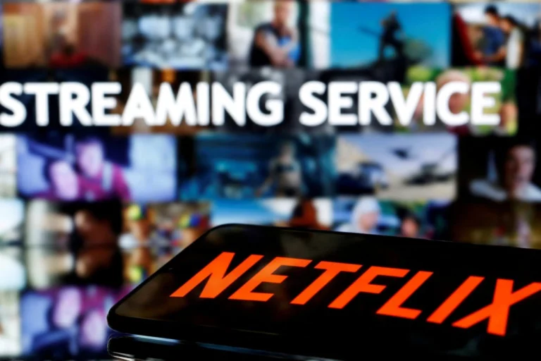Netflix oferta 100% em dinheiro pelo estúdio Warner Bros