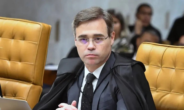 André Mendonça convoca reunião hoje com PF sobre investigação do Banco Master