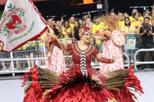 Carnaval em SP hoje: veja desfiles do Grupo Especial no Anhembi a partir das 19h