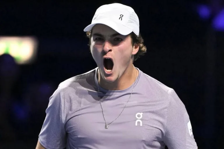 João Fonseca supera Thiago Monteiro e vai às oitavas do Rio Open hoje