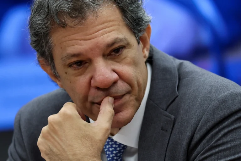 PT lança estratégia para garantir palanque de Lula em SP hoje com Haddad como aposta