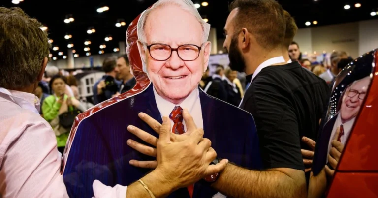 CEO da Berkshire revela 4 ações eternas que valem bilhões agora