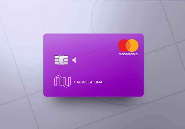 Nubank Roxinho ou Ultravioleta: Veja a melhor opção de cartão para você