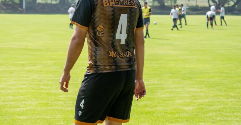 Bahia lança camisa Esquadrão de Ouro hoje inspirada na Copa