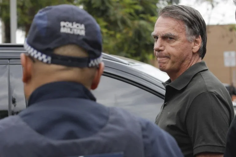 Bolsonaro pode anular condenação hoje com revisão no STF