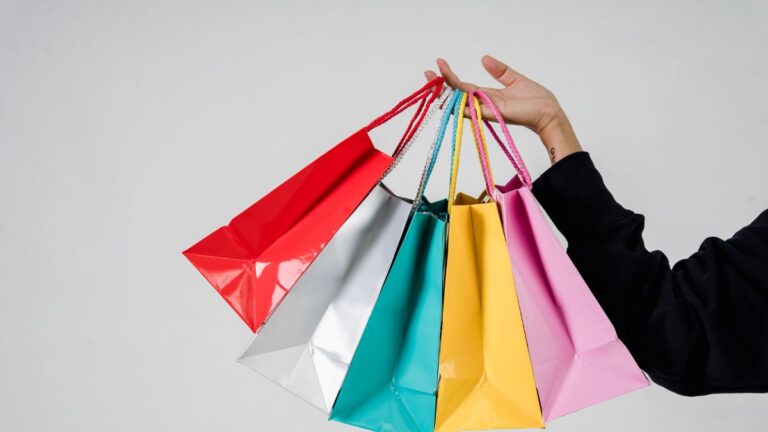 How to Plan a Flexible Budget for Seasonal Expenses in the U.S.